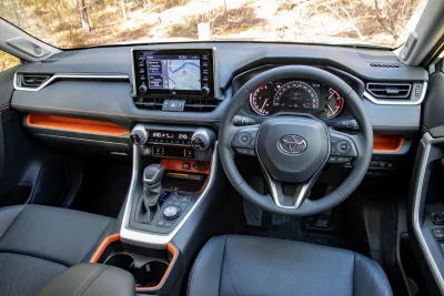 RAV 4